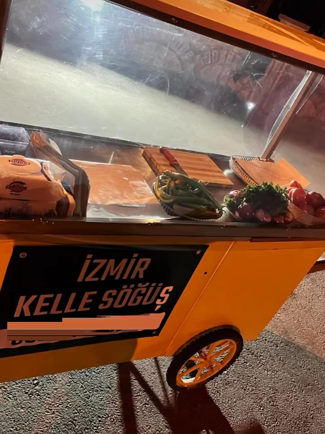 Özer Gece Söğüşçüsü